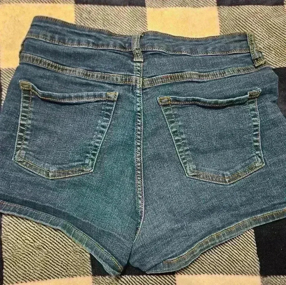 Wild Fable Womens Blue Jean Shorts Size 6 - Picture 8 of 10